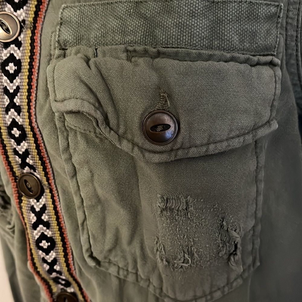 Free People Distressed Green Embroidered Detailing Boho Gray Hoodie Crop Jacket - Picture 8 of 12